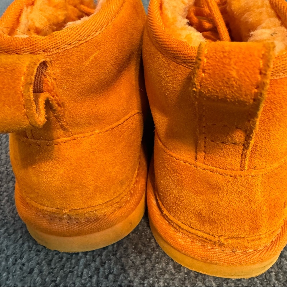 UGG‎ Neumel Boots In Orange Suede - Picture 6 of 9